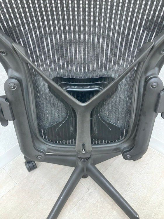 HermanMiller（ハーマンミラー）アーロンチェア 可動肘付アーロンチェア 商品画像8