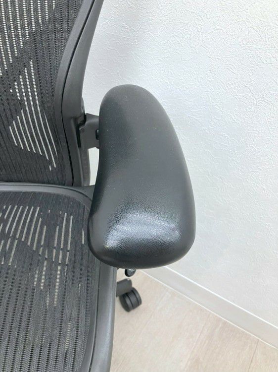 HermanMiller（ハーマンミラー）アーロンチェア 可動肘付アーロンチェア 商品画像10