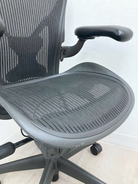 HermanMiller（ハーマンミラー）アーロンチェア 可動肘付アーロンチェア 商品画像12