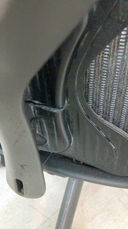 HermanMiller（ハーマンミラー）アーロンチェア 可動肘付アーロンチェア 商品画像22