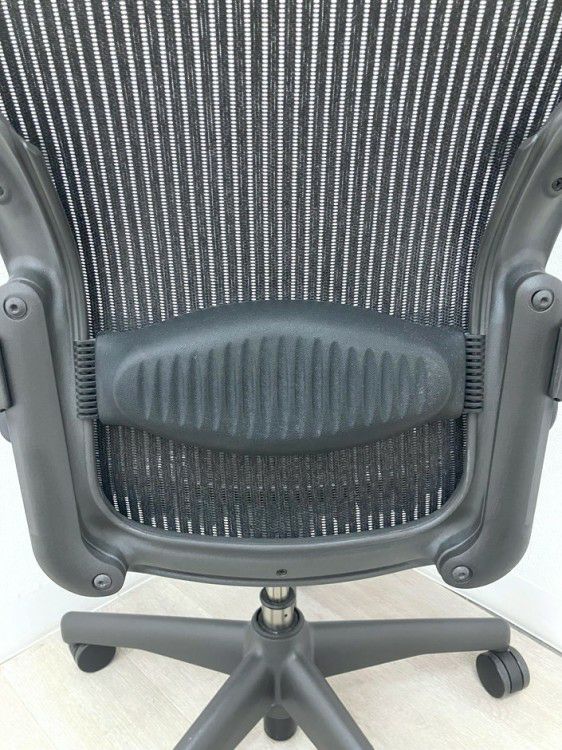 HermanMiller（ハーマンミラー）アーロンチェア 可動肘付アーロンチェア 商品画像8