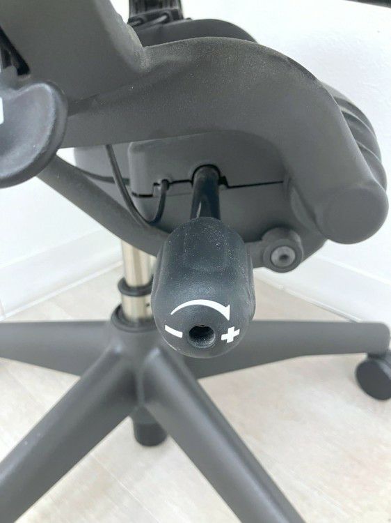 HermanMiller（ハーマンミラー）アーロンチェア 可動肘付アーロンチェア 商品画像14