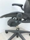 HermanMiller（ハーマンミラー）アーロンチェア 可動肘付アーロンチェア 商品画像15