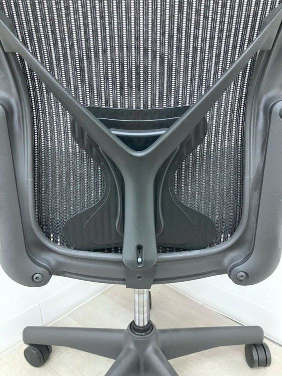 HermanMiller（ハーマンミラー）アーロンチェア 可動肘付アーロンチェア 商品画像8