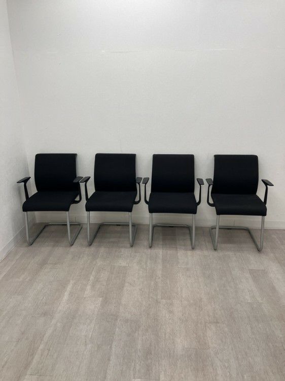 スチールケースミーティングチェア4脚セット 商品画像2