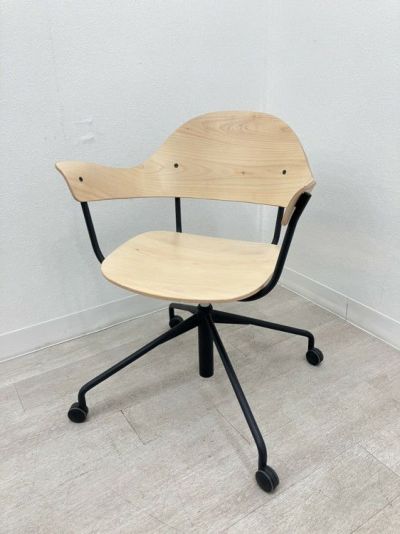コクヨym-02シリーズ ミーティングチェア 商品画像1