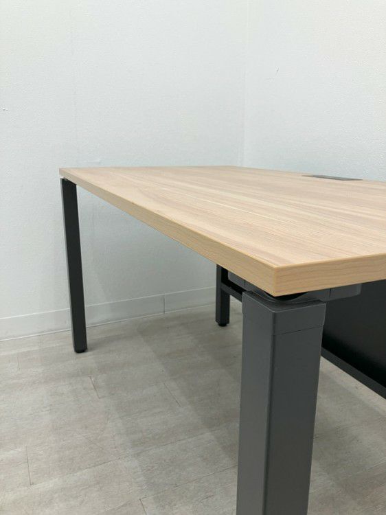 トヨスチールNTSシリーズ 1400平デスク 商品画像8