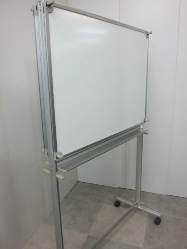 イトーキ上下スライド式縦型脚付ホワイトボード 商品画像2