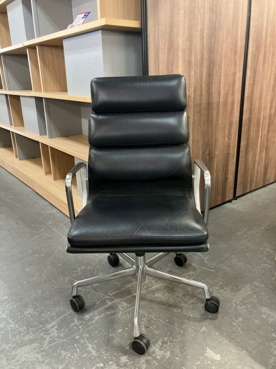 HermanMiller（ハーマンミラー）イームズソフトパッドグループチェア イームズソフトパッドグループチェア 商品画像1