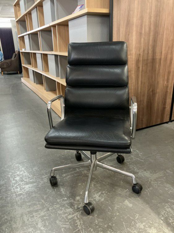 HermanMiller（ハーマンミラー）イームズソフトパッドグループチェア イームズソフトパッドグループチェア 商品画像1