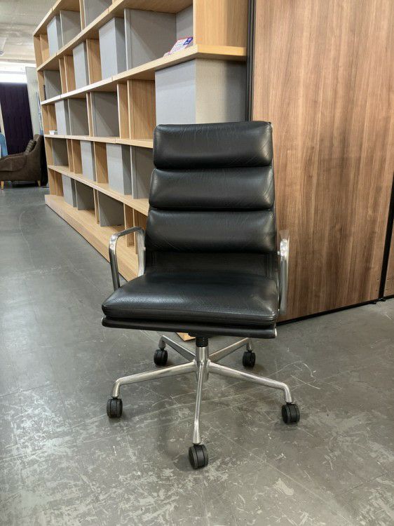 HermanMiller（ハーマンミラー）イームズソフトパッドグループチェア イームズソフトパッドグループチェア 商品画像1