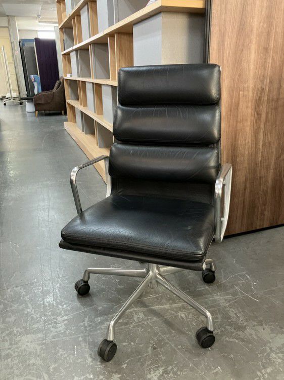 HermanMiller（ハーマンミラー）イームズ ソフトパッドグループチェア イームズソフトパッドグループチェア 商品画像1