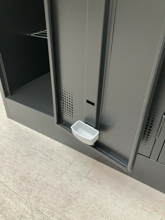 豊国工業TLKシリーズ 3人用ロッカー 商品画像13