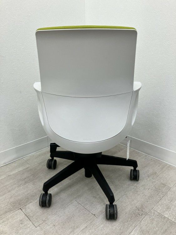 コクヨピコラ(picora)チェア 固定肘付ピコラチェア 商品画像4