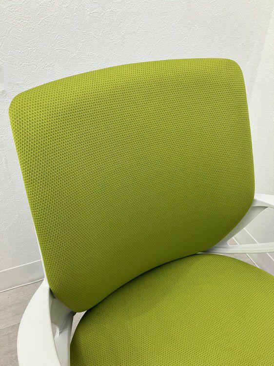 コクヨピコラ(picora)チェア 固定肘付ピコラチェア 商品画像5