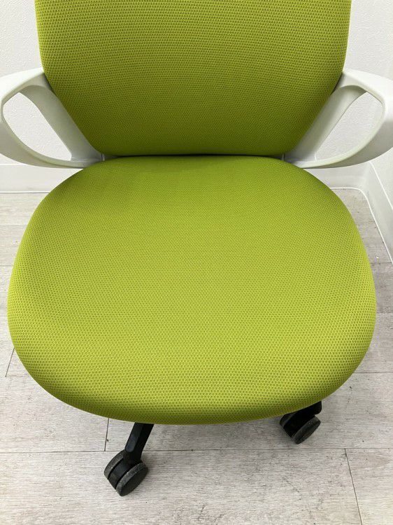 コクヨピコラ(picora)チェア 固定肘付ピコラチェア 商品画像6