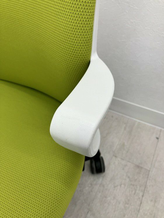 コクヨピコラ(picora)チェア 固定肘付ピコラチェア 商品画像8