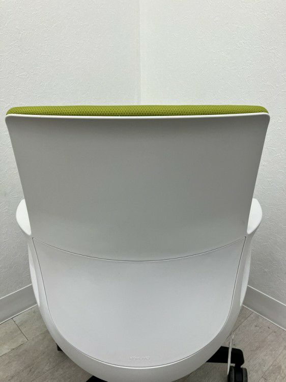 コクヨピコラ(picora)チェア 固定肘付ピコラチェア 商品画像9