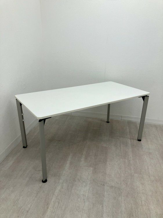 イトーキDEシリーズ 1500ミーティングテーブル 商品画像1