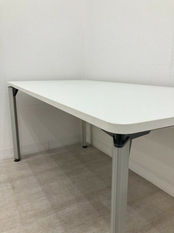 イトーキDEシリーズ 1500ミーティングテーブル 商品画像5