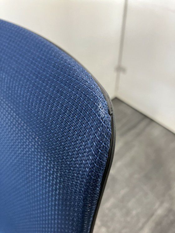 イトーキf(エフチェア)シリーズ 固定肘付エフチェア 商品画像17