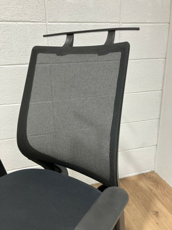 コクヨMitra2（ミトラ2）チェア 固定肘付ミトラ2チェア 商品画像6