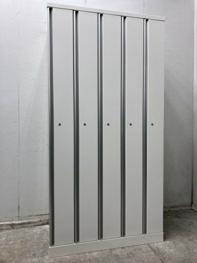 オカムラSWタイプシリーズ 5人用ロッカー 商品画像1