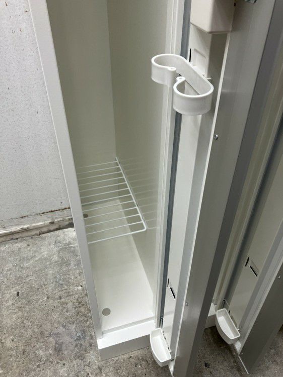 オカムラSWタイプシリーズ 5人用ロッカー 商品画像4