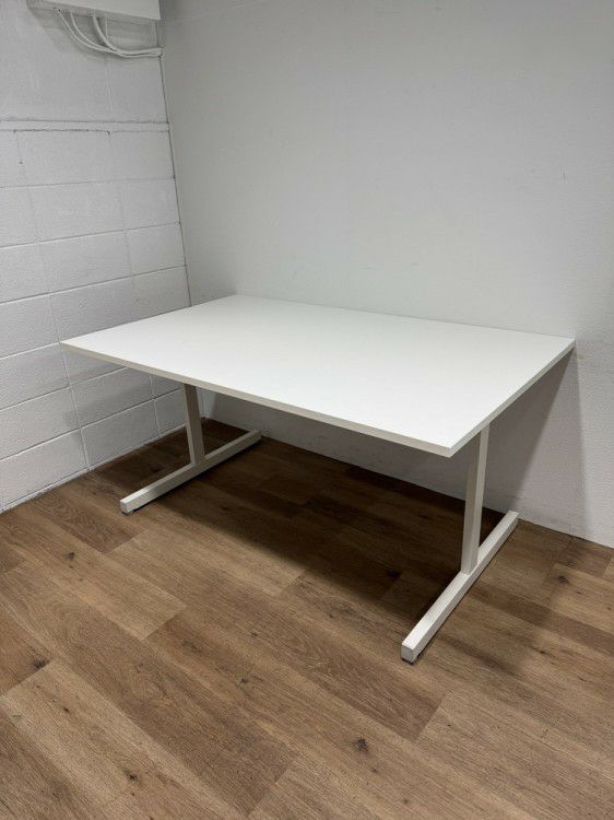 ウチダ（内田洋行）notio(ノティオ)シリーズ ミーティングテーブル 商品画像1