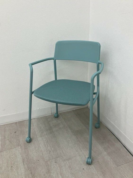 コクヨエニー(Any)シリーズ ネスティングチェア 商品画像1