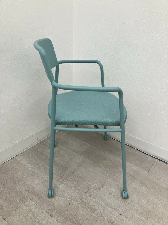 コクヨエニー(Any)シリーズ ネスティングチェア 商品画像3