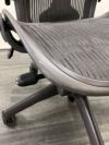 HermanMiller（ハーマンミラー）アーロンチェア 可動肘付アーロンチェア 商品画像16