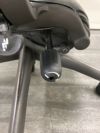 HermanMiller（ハーマンミラー）アーロンチェア 可動肘付アーロンチェア 商品画像7