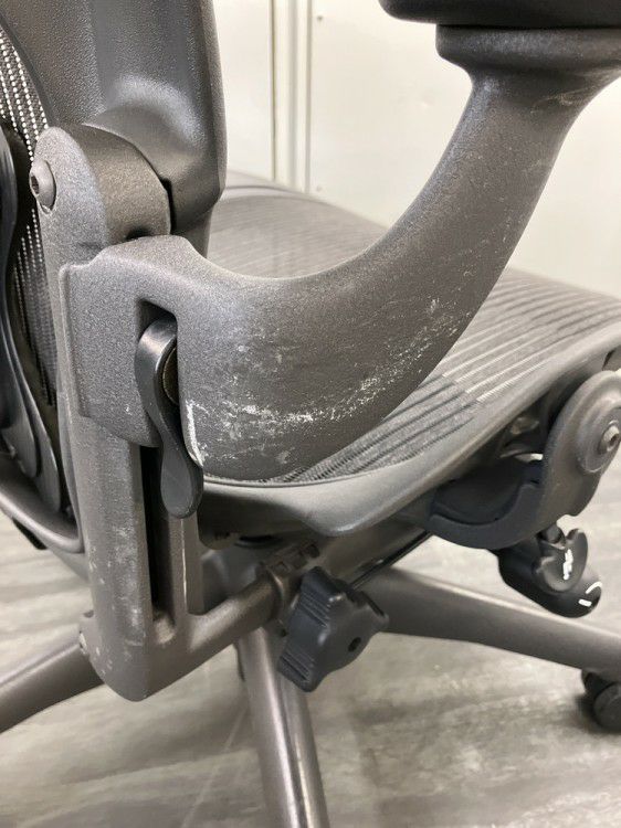 HermanMiller（ハーマンミラー）アーロンチェア 可動肘付アーロンチェア 商品画像16