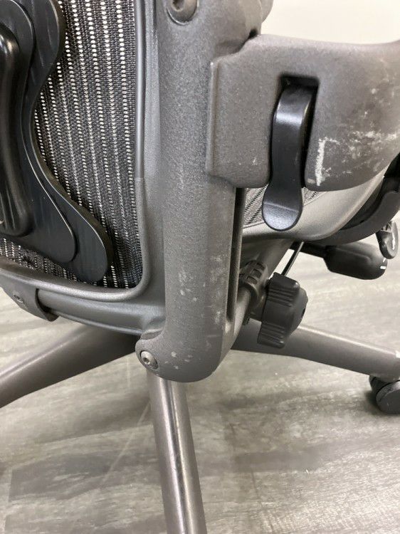 HermanMiller（ハーマンミラー）アーロンチェア 可動肘付アーロンチェア 商品画像17