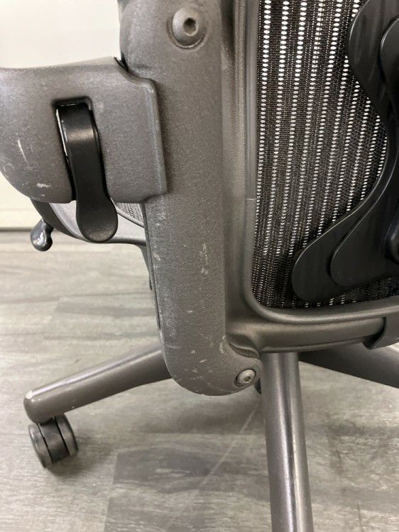 HermanMiller（ハーマンミラー）アーロンチェア 可動肘付アーロンチェア 商品画像19