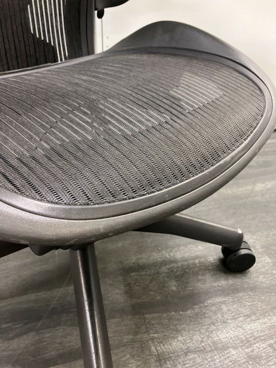 HermanMiller（ハーマンミラー）アーロンチェア 可動肘付アーロンチェア 商品画像22