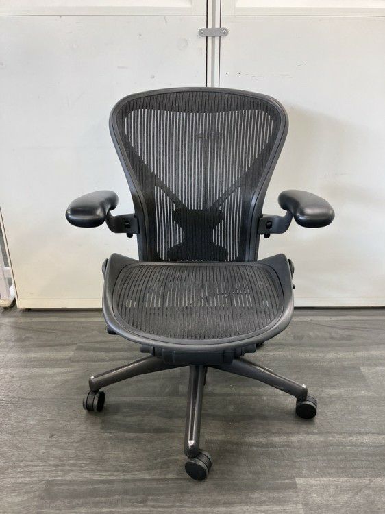 HermanMiller（ハーマンミラー）アーロンチェア 可動肘付アーロンチェア 商品画像10