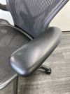HermanMiller（ハーマンミラー）アーロンチェア 可動肘付アーロンチェア 商品画像13