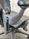 HermanMiller（ハーマンミラー）アーロンチェア 可動肘付アーロンチェア 商品画像17