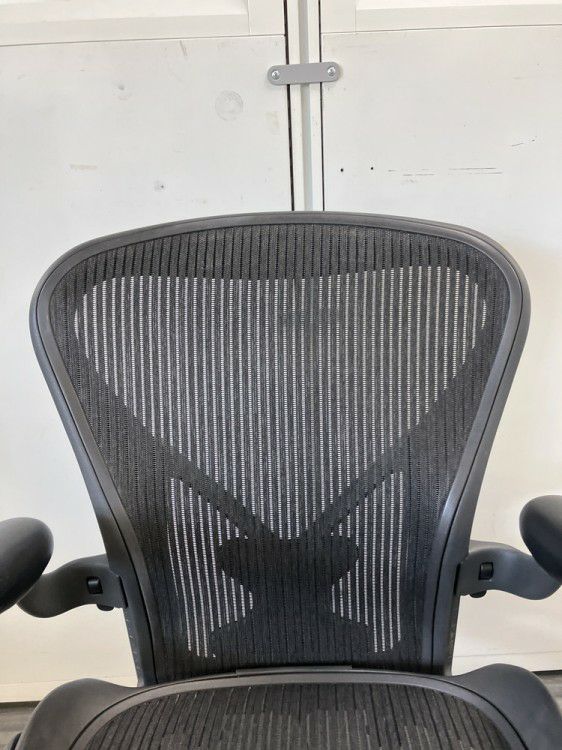 HermanMiller（ハーマンミラー）アーロンチェア 可動肘付アーロンチェア 商品画像18