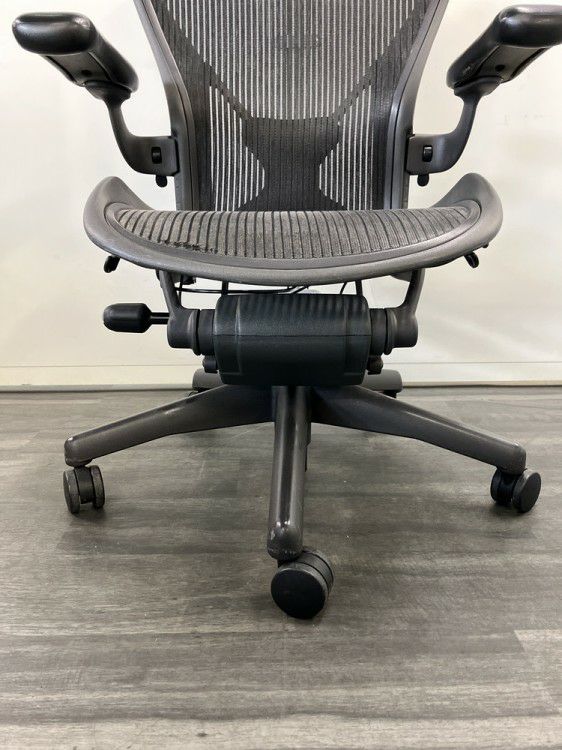 HermanMiller（ハーマンミラー）アーロンチェア 可動肘付アーロンチェア 商品画像2