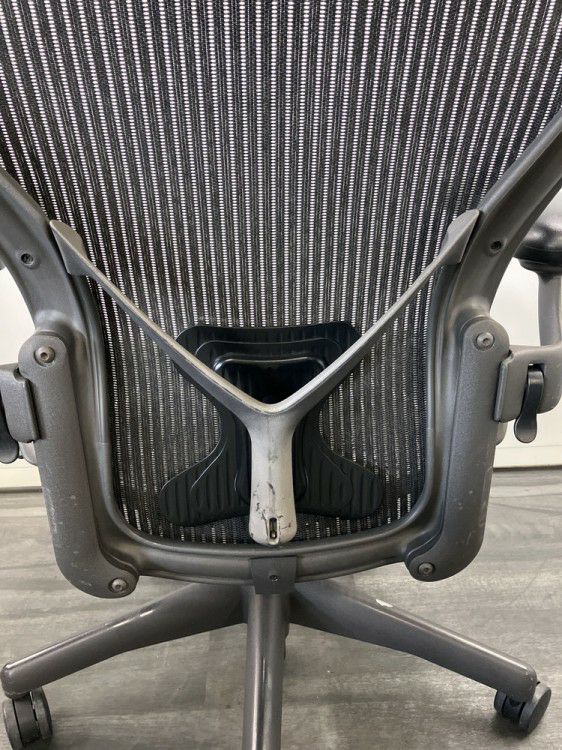 HermanMiller（ハーマンミラー）アーロンチェア 可動肘付アーロンチェア 商品画像5