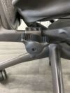 HermanMiller（ハーマンミラー）アーロンチェア 可動肘付アーロンチェア 商品画像8