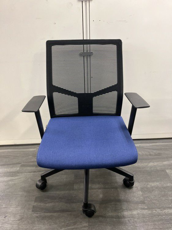 関家具ホープシリーズ 固定肘付ホープチェア 商品画像2