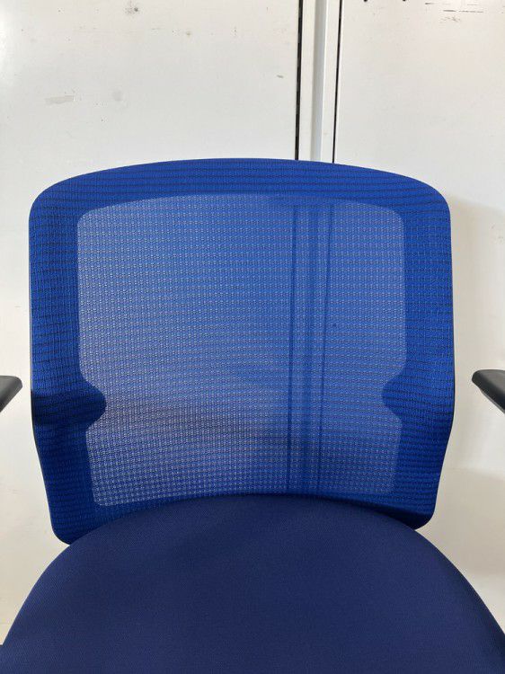 ウチダ（内田洋行）エニーザ（Anyza）チェア 固定肘付エニーザチェア 商品画像7