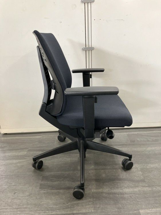 コクヨWizard2(ウィザード2)チェア 可動肘付ウィザード2チェア 商品画像5