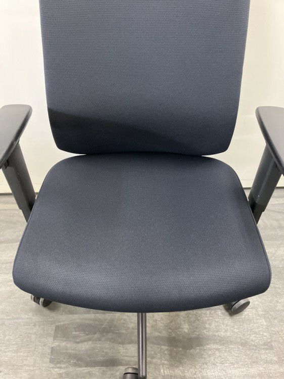 コクヨWizard2(ウィザード2)チェア 可動肘付ウィザード2チェア 商品画像9