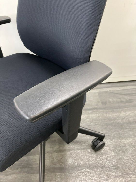 コクヨWizard2(ウィザード2)チェア 可動肘付ウィザード2チェア 商品画像11