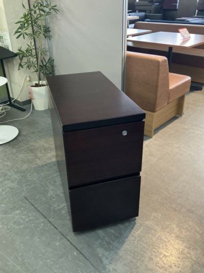 オカムラ脇机 商品画像1